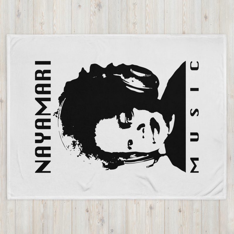 White Throw Blanket (Nayamari Black)