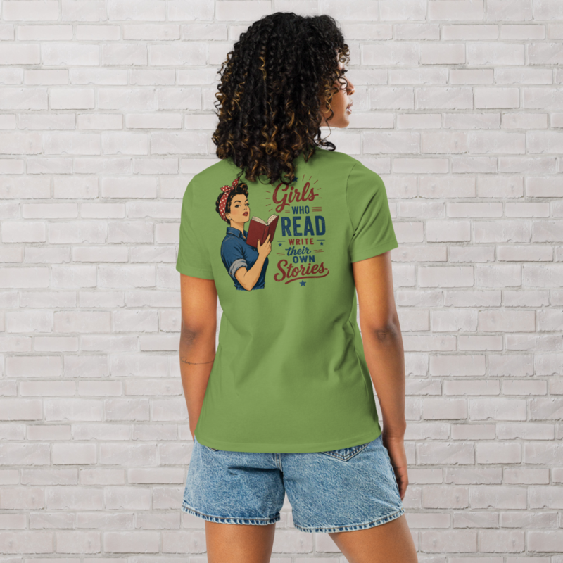 Girls Who Read Women's Relaxed T-Shirt – S, Leaf