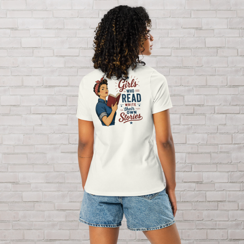 Girls Who Read Women's Relaxed T-Shirt – S, Vintage White