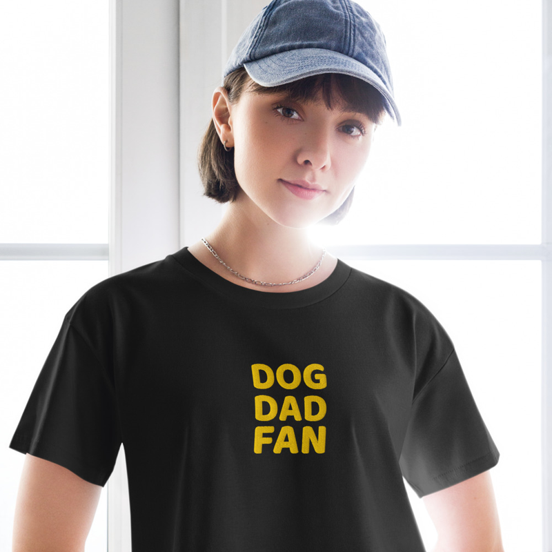 Dog Dad Fan Women’s crop top