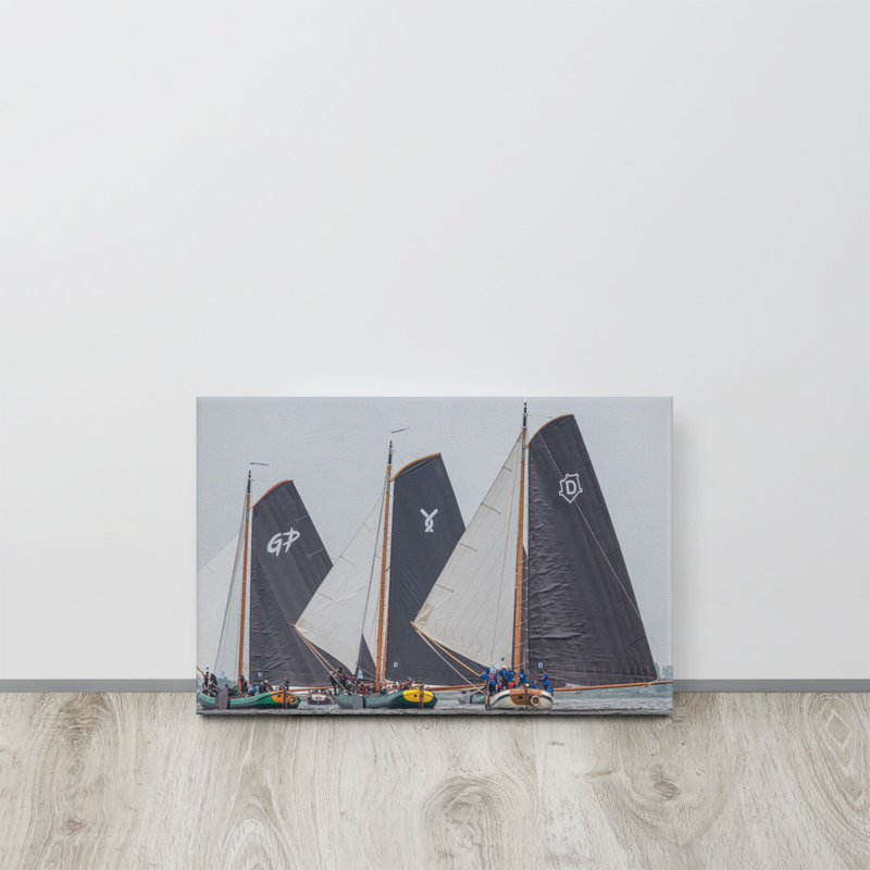 Achter Elkaar voor de wind - Canvas — Skûtsje Ebenhaëzer Dokkum (foto 3)