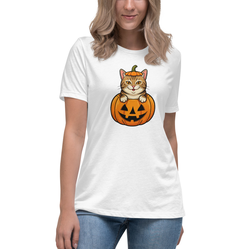 European Shorthair Cat Jack-O-Lantern Women's Relaxed Tee