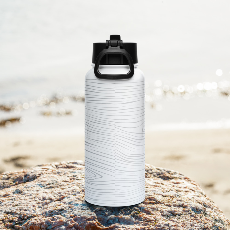 Shark Drift Stainless steel water bottle with a straw lid