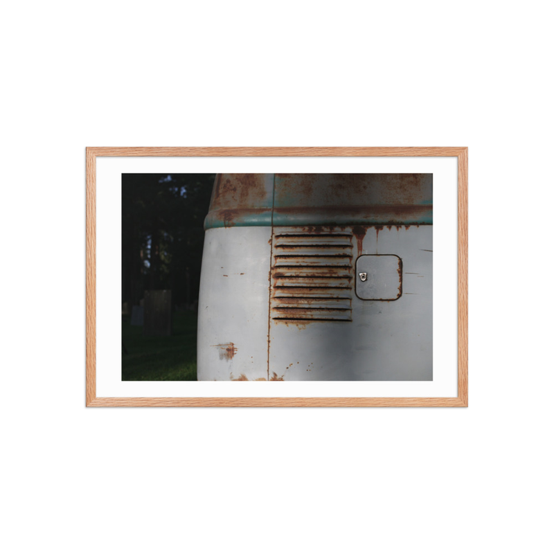 Kleinbus engine air vent - from dead to rust (in) – 20″×30″, Red Oak