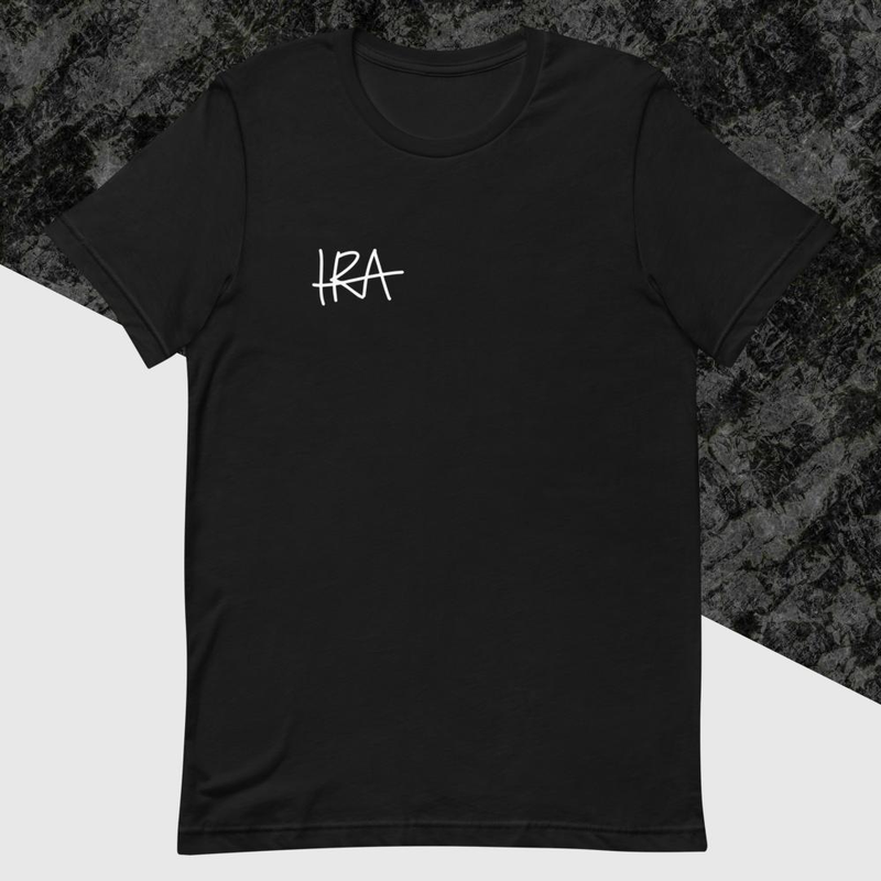 T-paita valkoinen logo