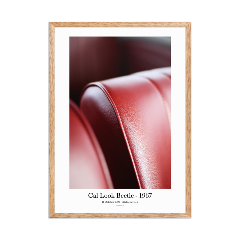 Cal Look Beetle 1967 – Framed Interior Print – 50×70 cm, Oak