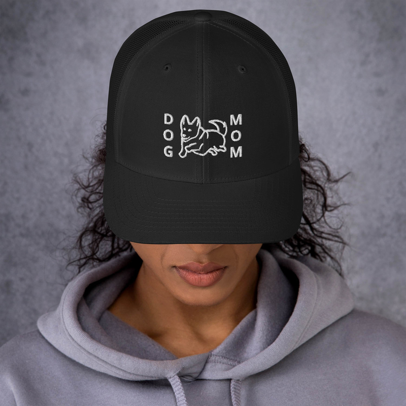 Trucker Cap: Dog Mom