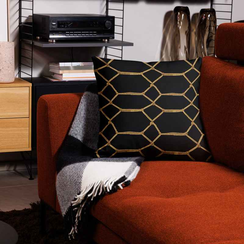 "Knot Luxury" Premium Pillow