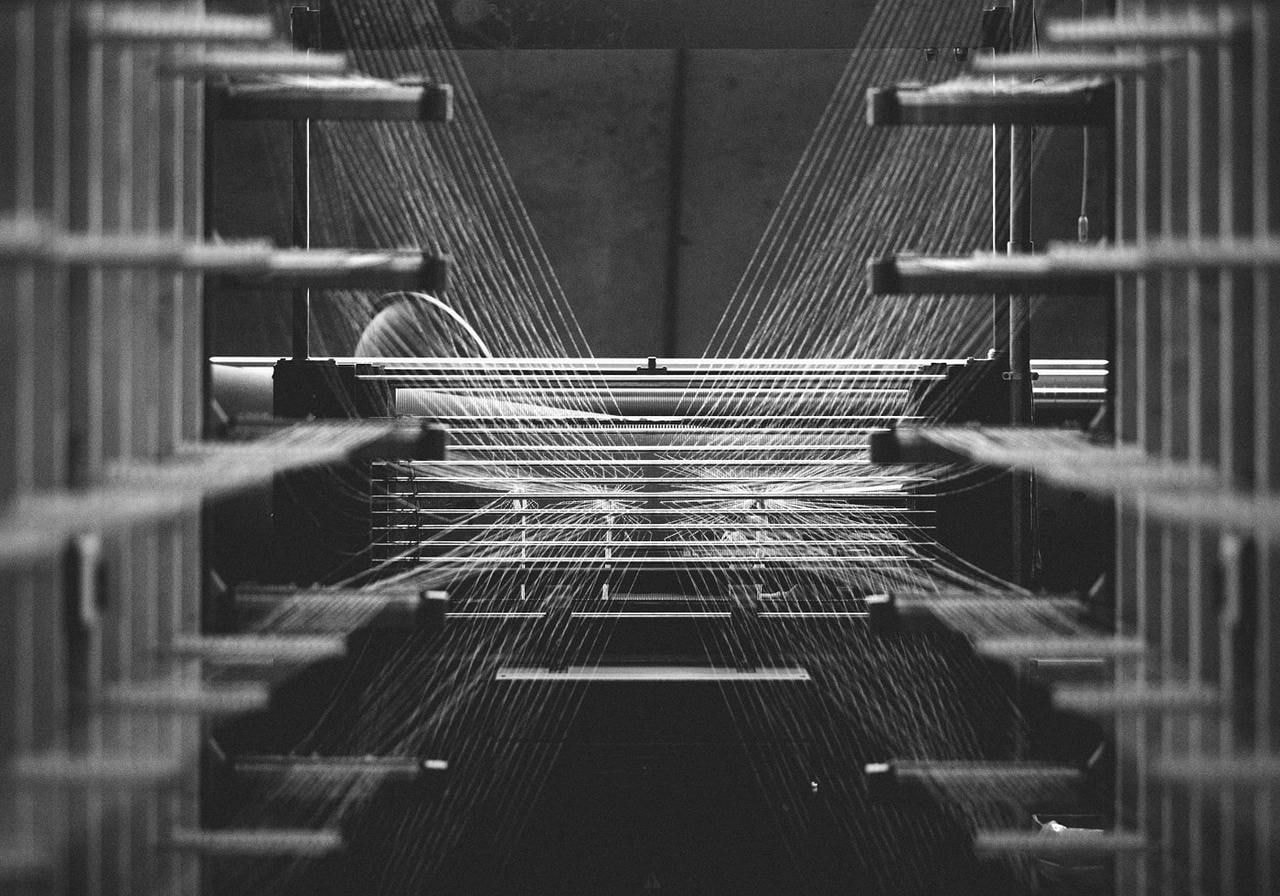 Strings of polyester fabric.