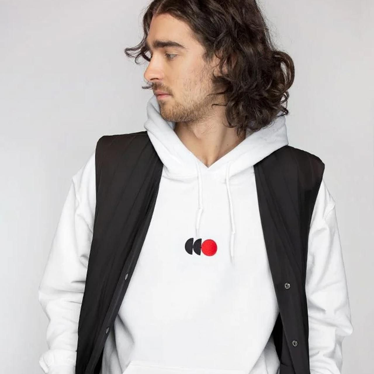 Gildan 18500 hoodie as an example of the best hoodies for embroidery.