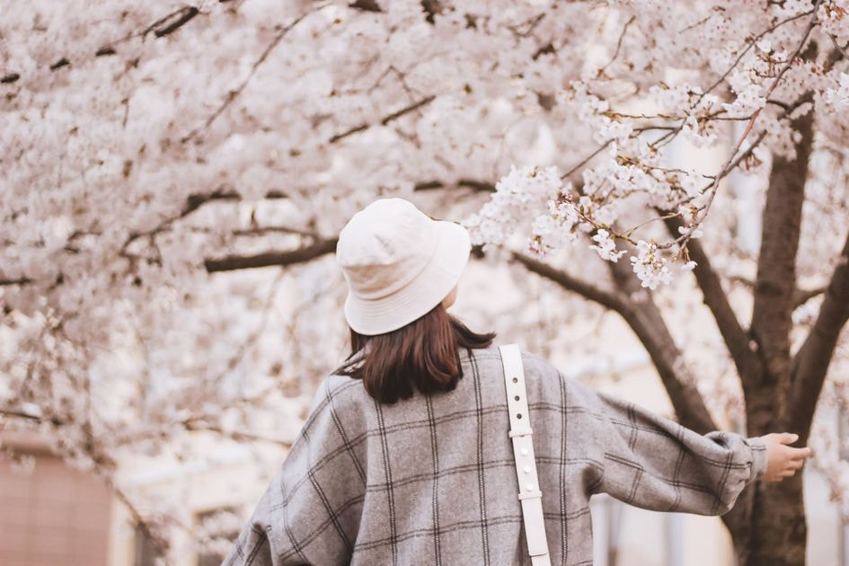 What is a Bucket Hat—History, Definition, and Product Inspo