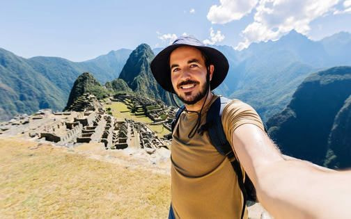 60 Best gifts for travelers: Your guide to gift-giving