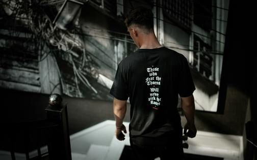 How to start a t-shirt business in 2025: 8 Simple steps