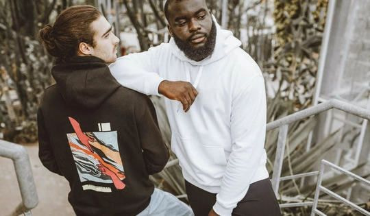 37 ideas de sudaderas personalizadas que te inspirarán