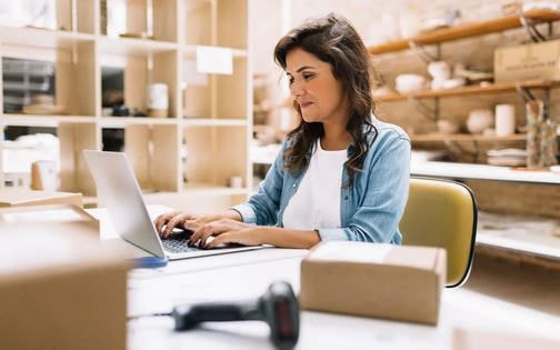 Guide des dates limites de commande et de livraison pour les fêtes de fin d'année 2025