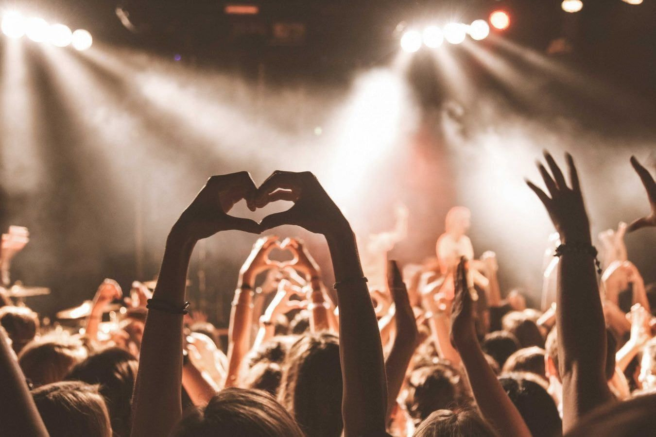 How To Sell Merch On Spotify Printful