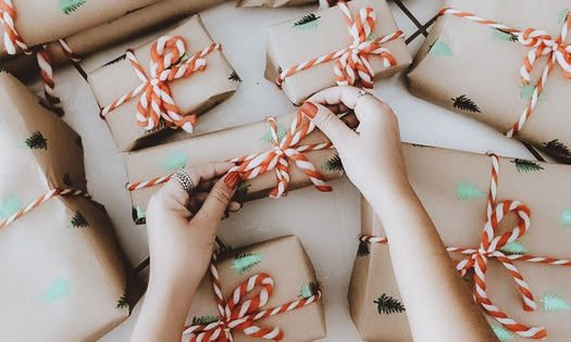 White Gift Bags with Red-Green-White Tissue Paper + Label/Ribbon (4 count  pack)