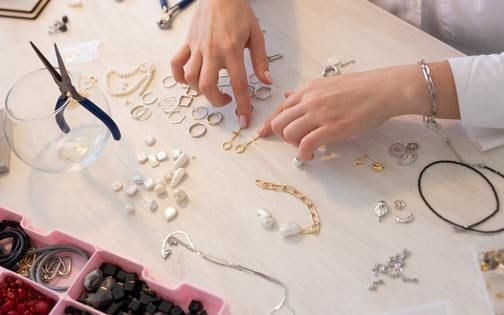 How to start a jewelry business (2025)