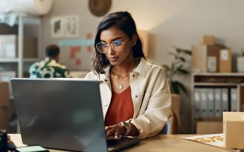 Clothing line business plan: Build your brand in 7 steps