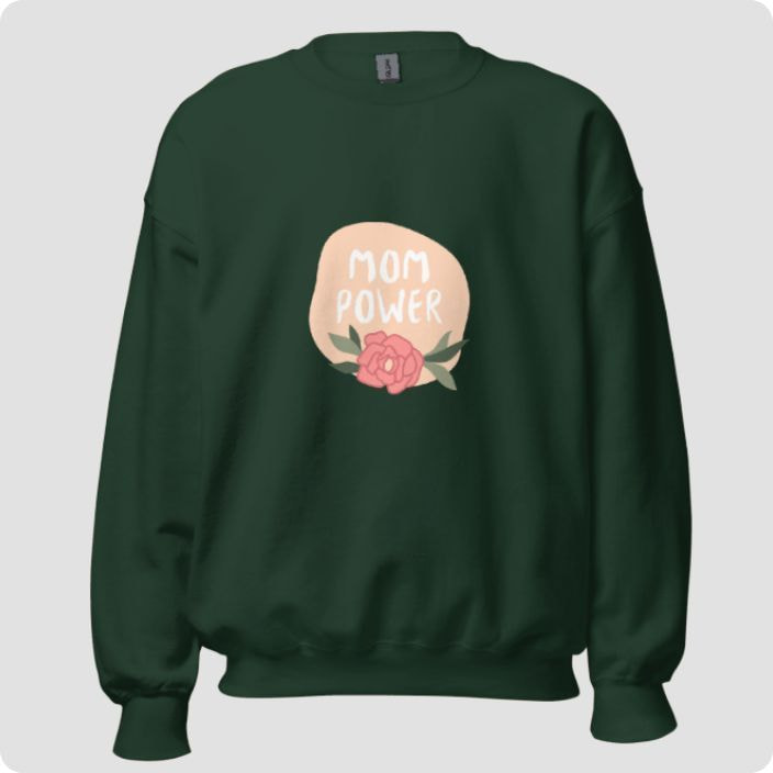 eine Frau mit einem bedruckten Hoodie  bereich möglichkeit content creator bücher 