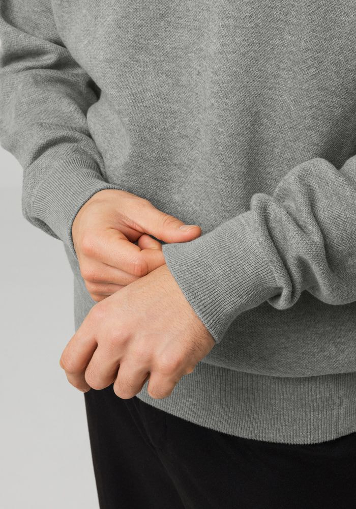 Unisex Relaxed Fit Knitted Crew Neck Sweater main 2